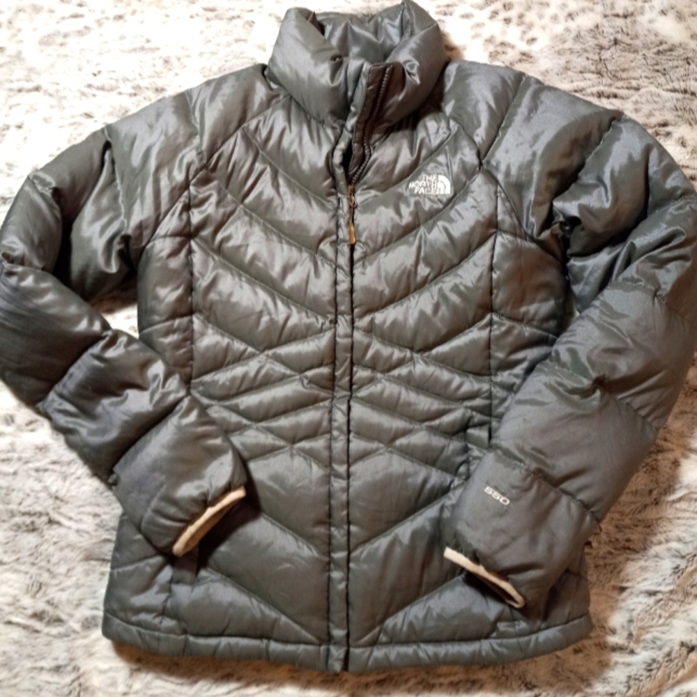 The North Face Aconcagua 550 fill down puffer jacket.